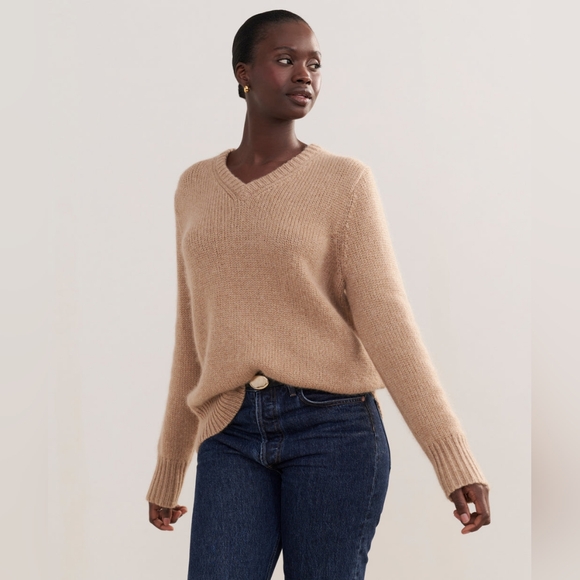 NWT Jenni Kayne Cashmere Kate V-Neck Sweater Small-Medium Caramel Tan Oversized - Picture 4 of 14